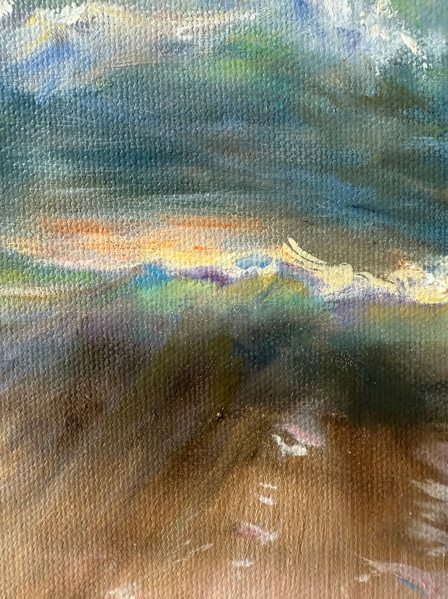 Glowing clear wave